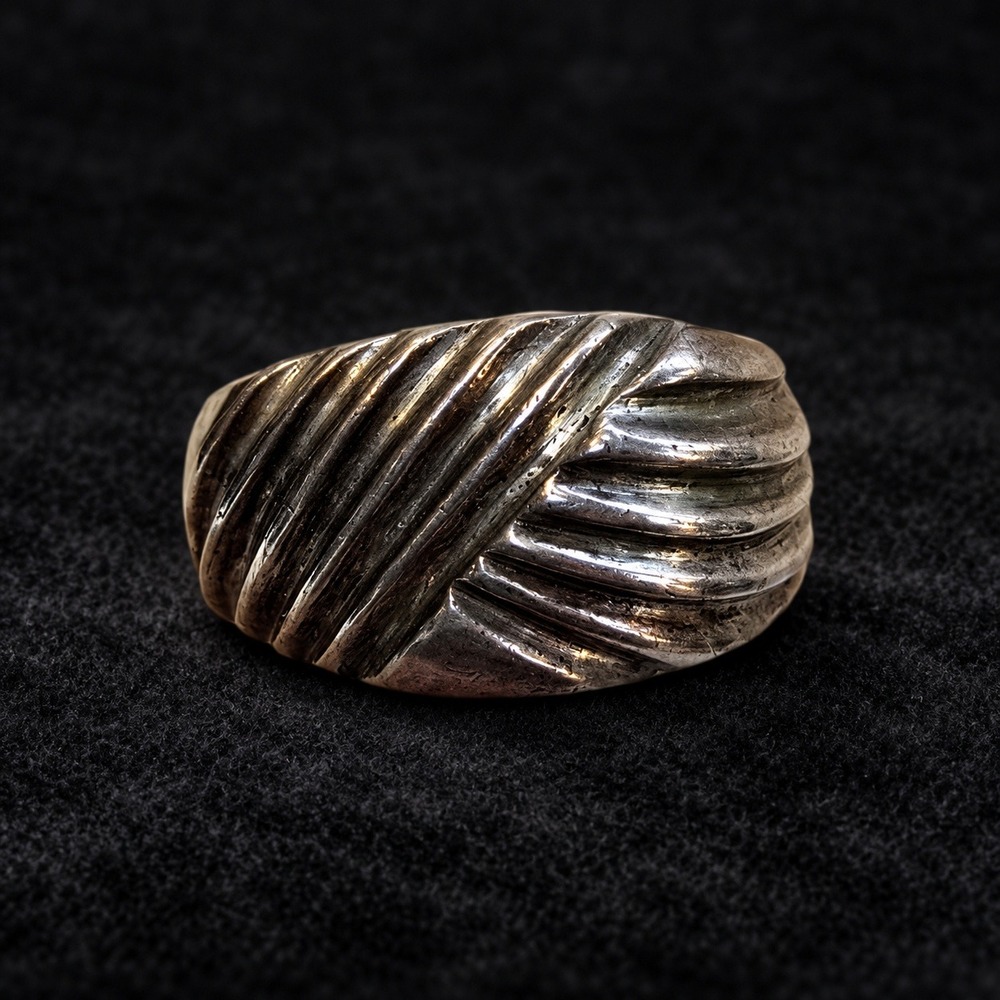VTG 1980s Mexican Melesio Rodriguez Ribbed Ring S.8 Sterling Silver Heavy 11.1g.